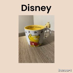 Disney Winnie The Pooh Honey Bee Ceramic Mug With Figural Beehive Stirrer New!!